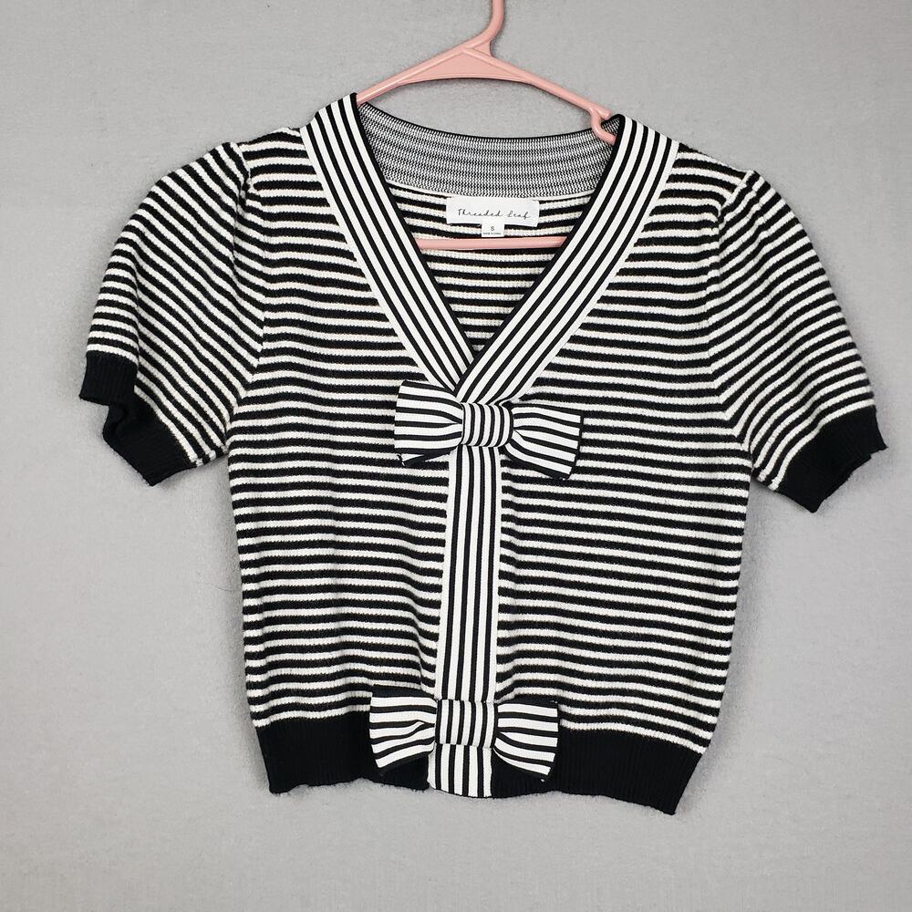 Threaded Leaf Size S Bow Front Sweater‎ Black White Stripe Lolita Whimsigoth Y2K